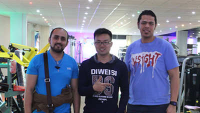 埃及客户采购香蕉视频下载污品牌健身房器材