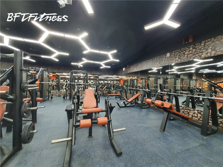 香蕉视频下载污健身器材