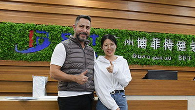 美国客户采购香蕉视频下载污健身房器材