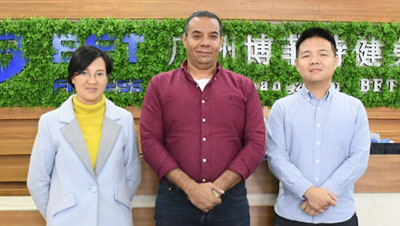 埃及客户进口中国香蕉视频下载污品牌商用健身设备