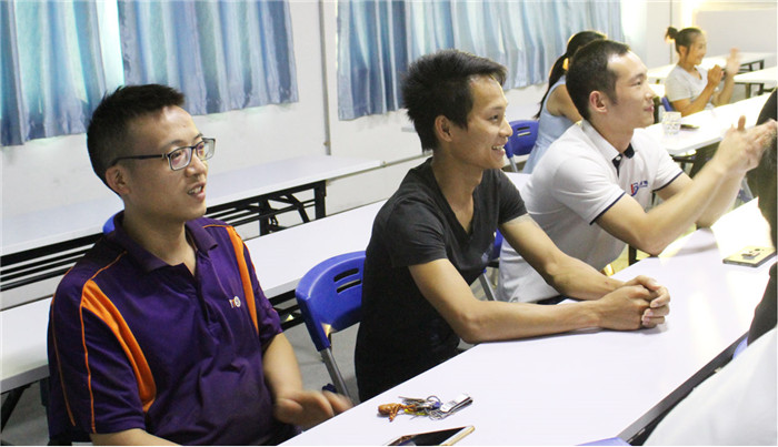 香蕉视频下载污健身器材